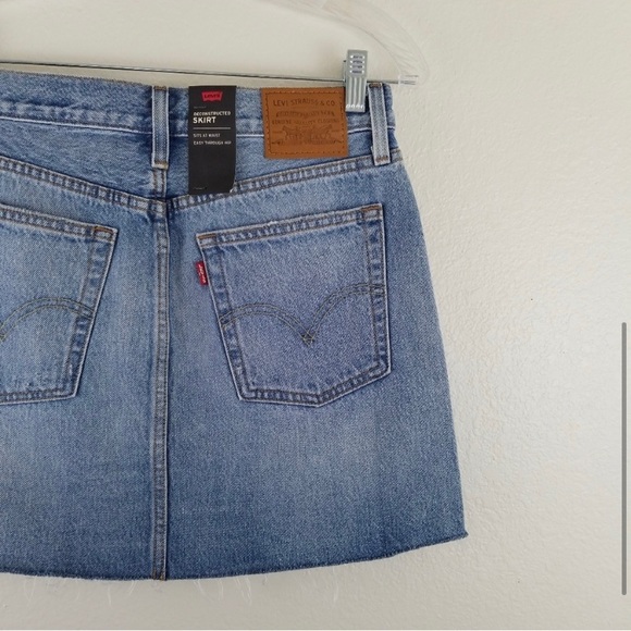 Levi's NWT Sequin Deconstruct Distress Denim Skirt - Picture 4 of 7